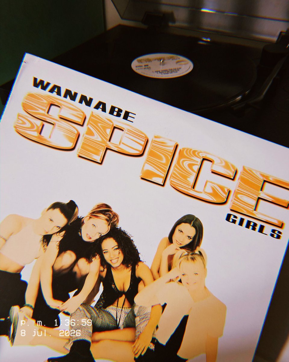 Sergio_R0's tweet photo. The most iconic pop song ever!
❤️🩷💛💚💜✨️
#Wannabe30 @spicegirls https://t.co/tn63R2BEvf