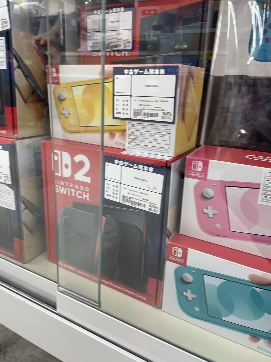 shige4si4's tweet photo. 稲毛ブックオフのSwitchとか https://t.co/0AW8z5uzL7