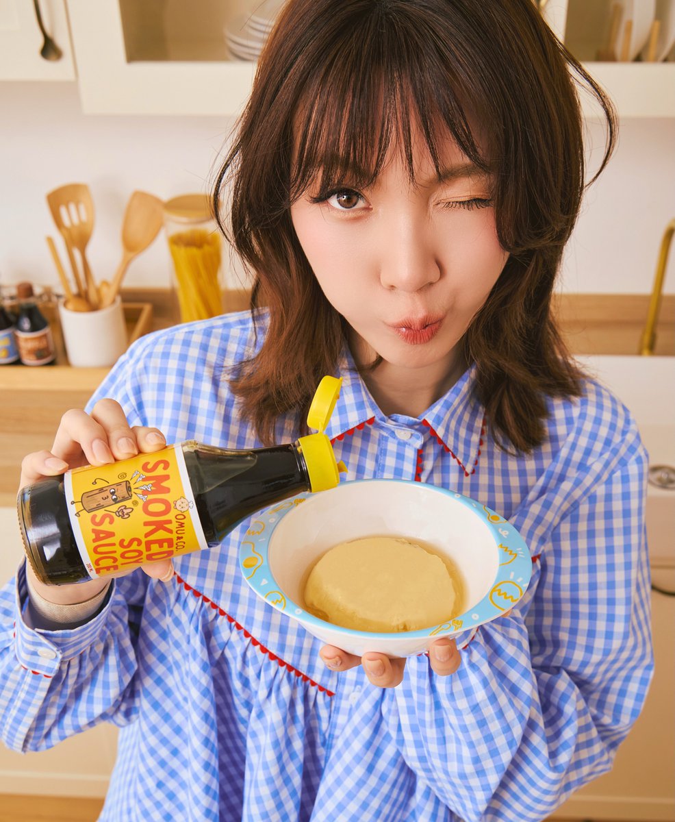 Orm_TW's tweet photo. 2026.07.08 omuandco IG Post update（1）

Tiny Bottle, Big Flavor Party!🎉
HOUSE SAUCE is here.🏠✨

Coming soon.✨

#OmuAndCo #HouseSauce #TinyBottleBigFlavorParty

#OrmKornnaphat #ออมกรณ์นภัส
@ormmormm https://t.co/OnmwYYdniX