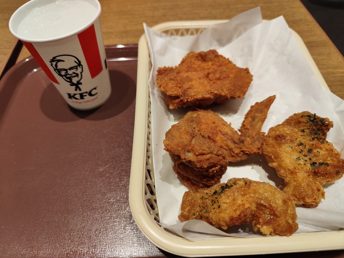 AoneAzuma's tweet photo. ブルーロック定食 https://t.co/eD5dd4o5x4