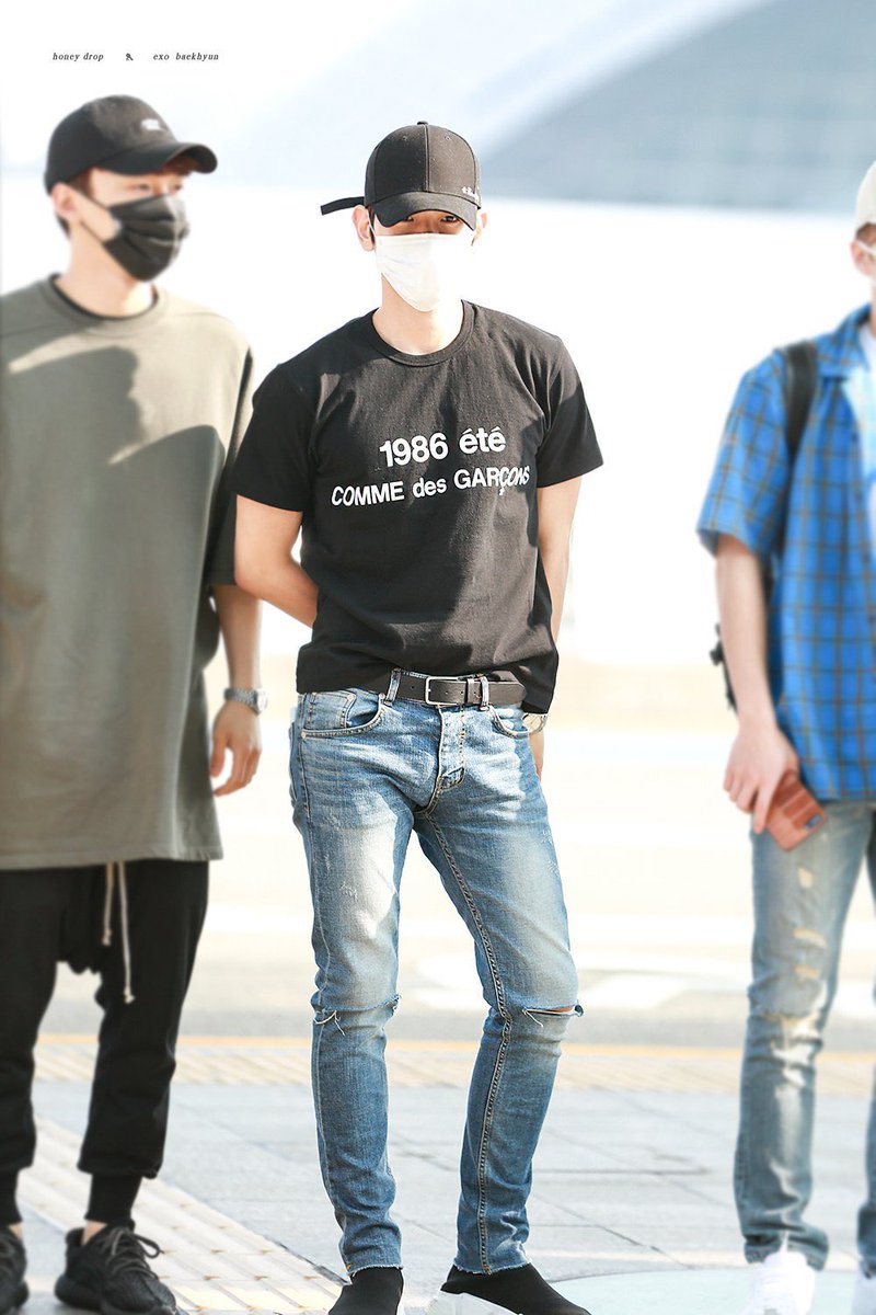 luvbh_04's tweet photo. ㄹㅈㄷ공항룩은이때임
걸어다니는꼴림의대명사수준이고 아제발힘드니까그만해주세요오오오……소리자동으로나오게함 사진만봣는데침넘어간다 평생이런옷만입어주심안되나? https://t.co/W6dysmKtQZ
