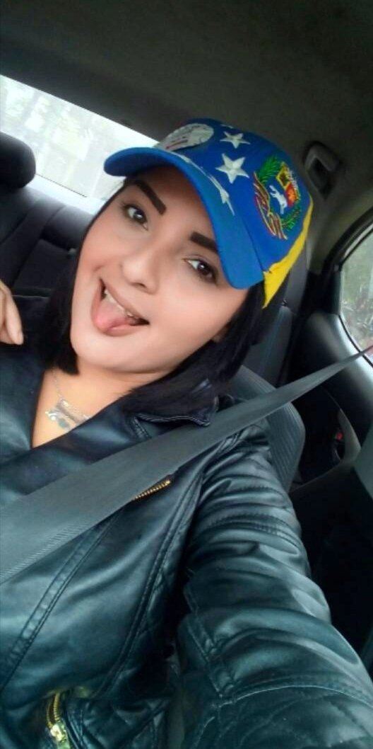 elishgram's tweet photo. @snsespresso @William22700994 @CamShu_09 @LauValMc Soy Venezolana mi amorsh 😘😘😘 https://t.co/CQr8c0P1UK