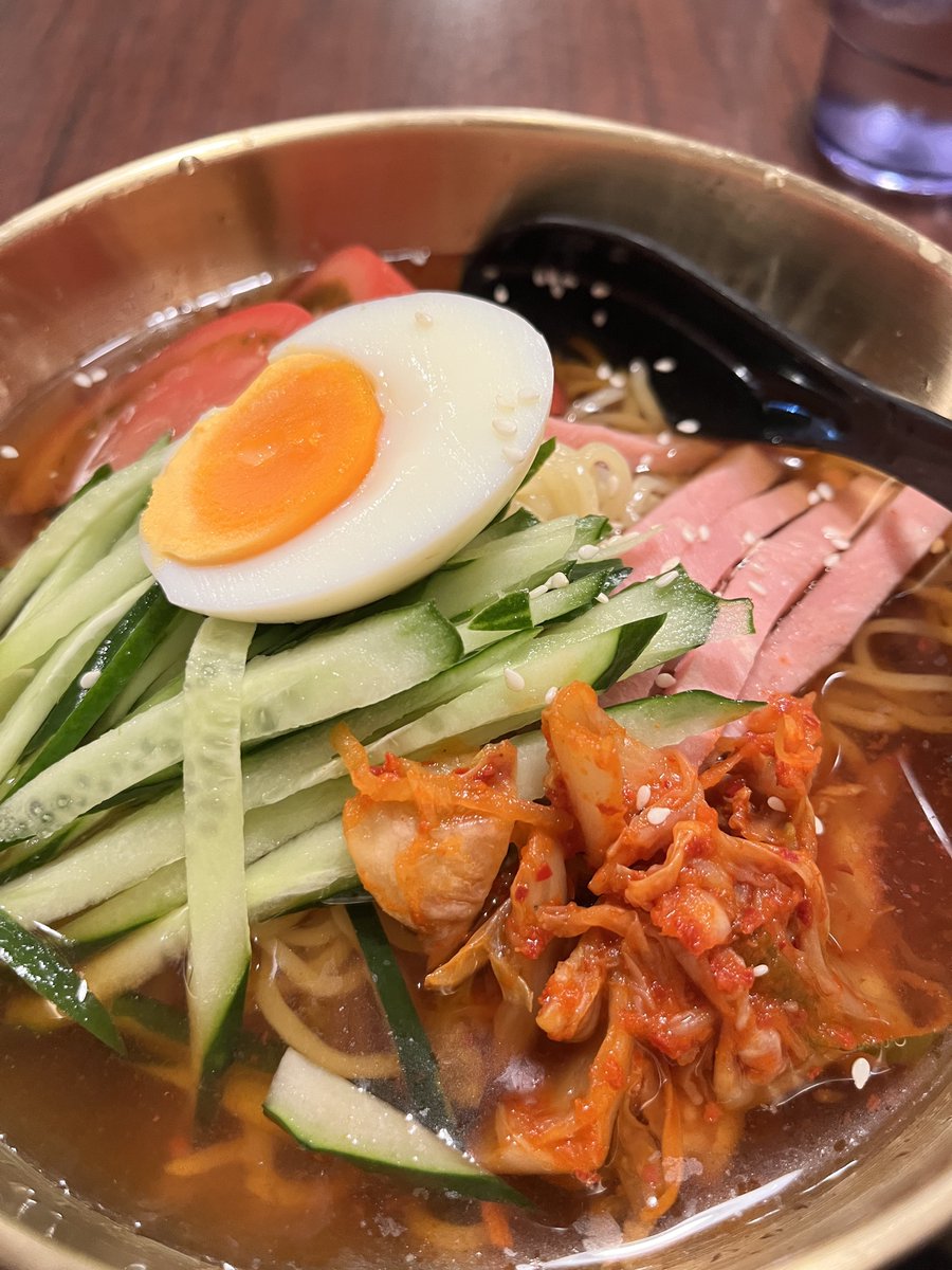 picodevi45's tweet photo. 冷やし中華頼んだけど盛岡冷麺だなぁ
美味しいから良いんだけど頭にずっとハテナ❓ https://t.co/qHErRCijhB