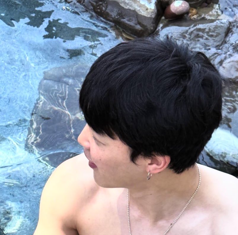 pjmisluv95's tweet photo. turns out, the secret to looking good in photos is being loved by the person behind the camera https://t.co/Ug1iFW7Rk5