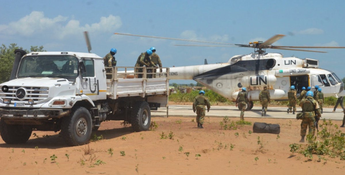 UN_CAR's tweet photo. Even amid the attack on #AmDafock by armed groups, which caused loss of life, injuries &amp; widespread destruction, #MINUSCA never ceased implementing its vital mandate to protect civilians. More than 16,000 people found safety at the Mission’s base.
Read 📃: https://t.co/Q4E6QXhiYF https://t.co/GbE3QJ0pqL