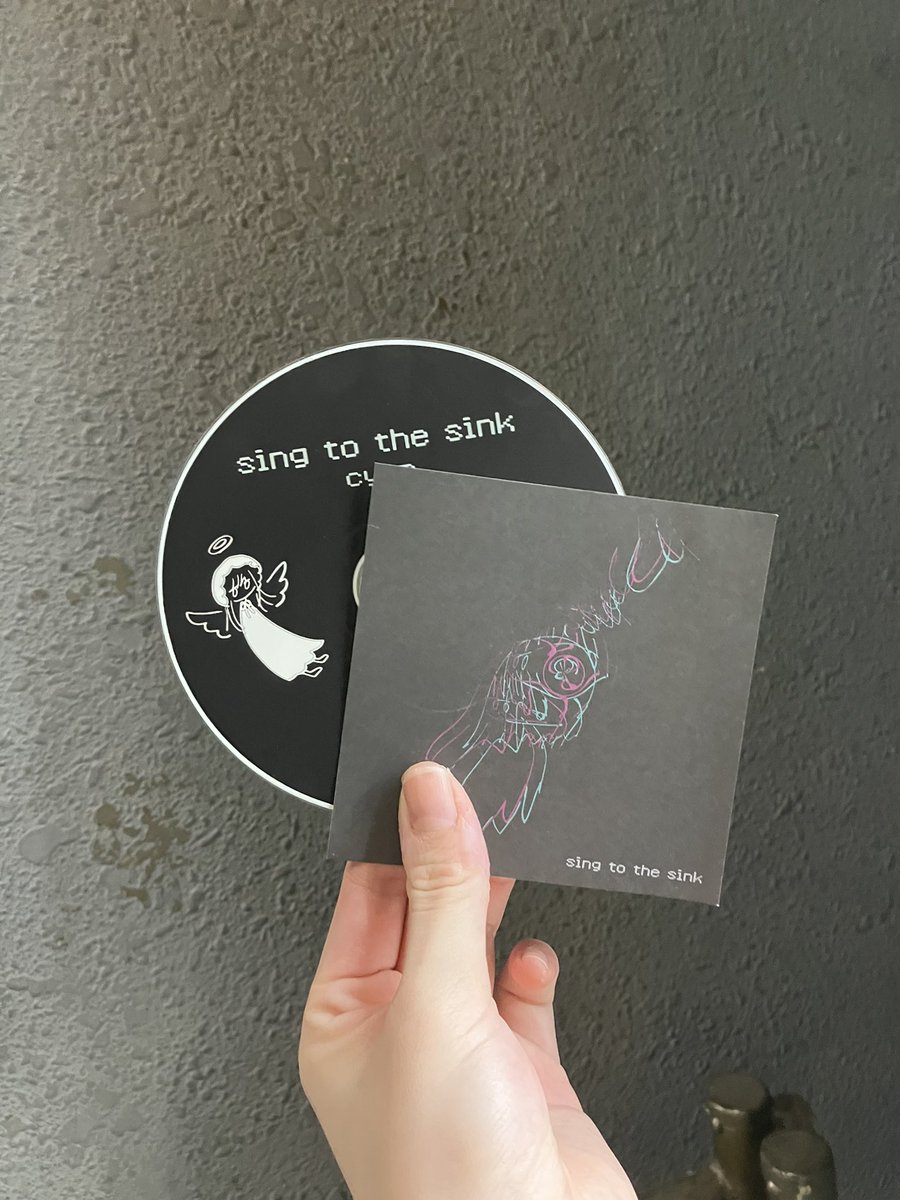 cyansian_band's tweet photo. 【2nd EP 『sing to the sink』のCDができました】

7/11(土)のリリースパーティーより、販売開始いたします。

<収録曲>
1.天使、リズ
2.スペースは宇宙
3.愛がお好き
4.だめだめ
5.スペースは宇宙 - demo ver
6.愛がお好き - demo ver
7.だめだめ - demo ver

M5〜M7はCDのみのボーナストラック https://t.co/lWdrwud0YC