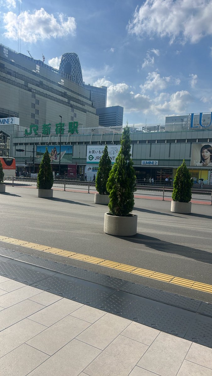kanamu36's tweet photo. 新宿1人は緊張した
てか天気良すぎた https://t.co/qwh9H754ao