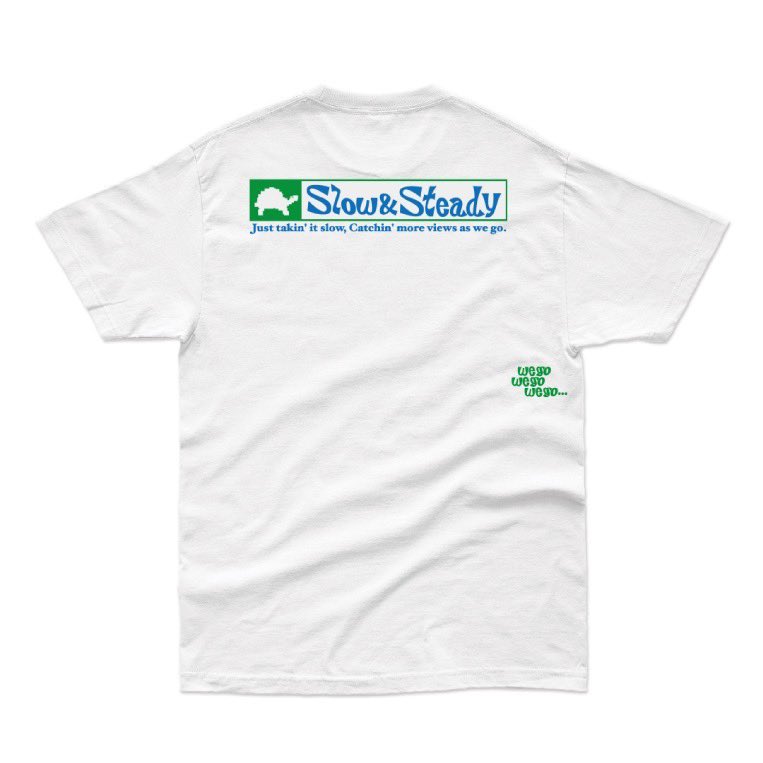 thaomedetaz's tweet photo. ㊗️NEW グッズのお知らせ㊗️

『Slow &amp; Steady S/S Tee』
XS-XL展開
¥5,500

足取り遅い分着られる短めの袖のTシャツ🐢
さりげ〜に左脇にもプリントを入れてます👀
爽やかな配色で風合い柔らかな染み込みインク仕様💧

デザイン by セキ&amp;ヒヒ

＼今週末の会場で発売スタート！！／ https://t.co/KuFes55EPA