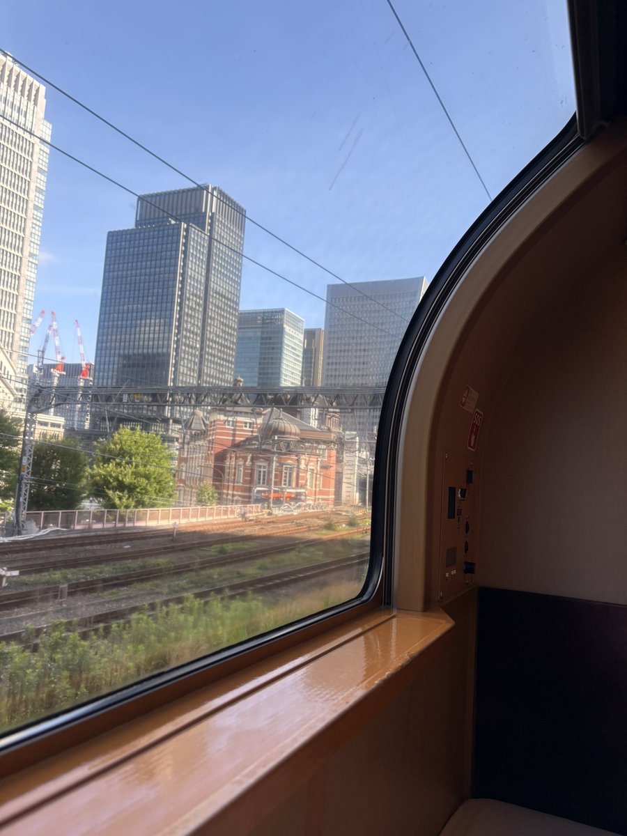 suwanushi's tweet photo. 昨日の帰りはサンライズでした！

なんだか今日から運休続きになってるのが心配だけど無事帰ってこられてよかったです！ https://t.co/HRoTbMQ4SD