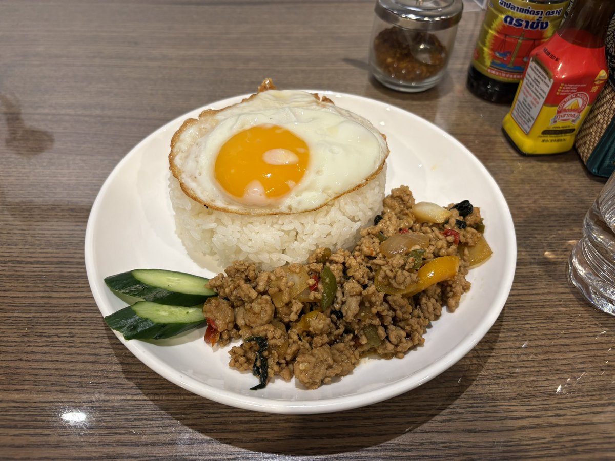 kuuro_cd's tweet photo. 初ガパオライスめっちゃ美味しい！ https://t.co/RDKPEdouc5
