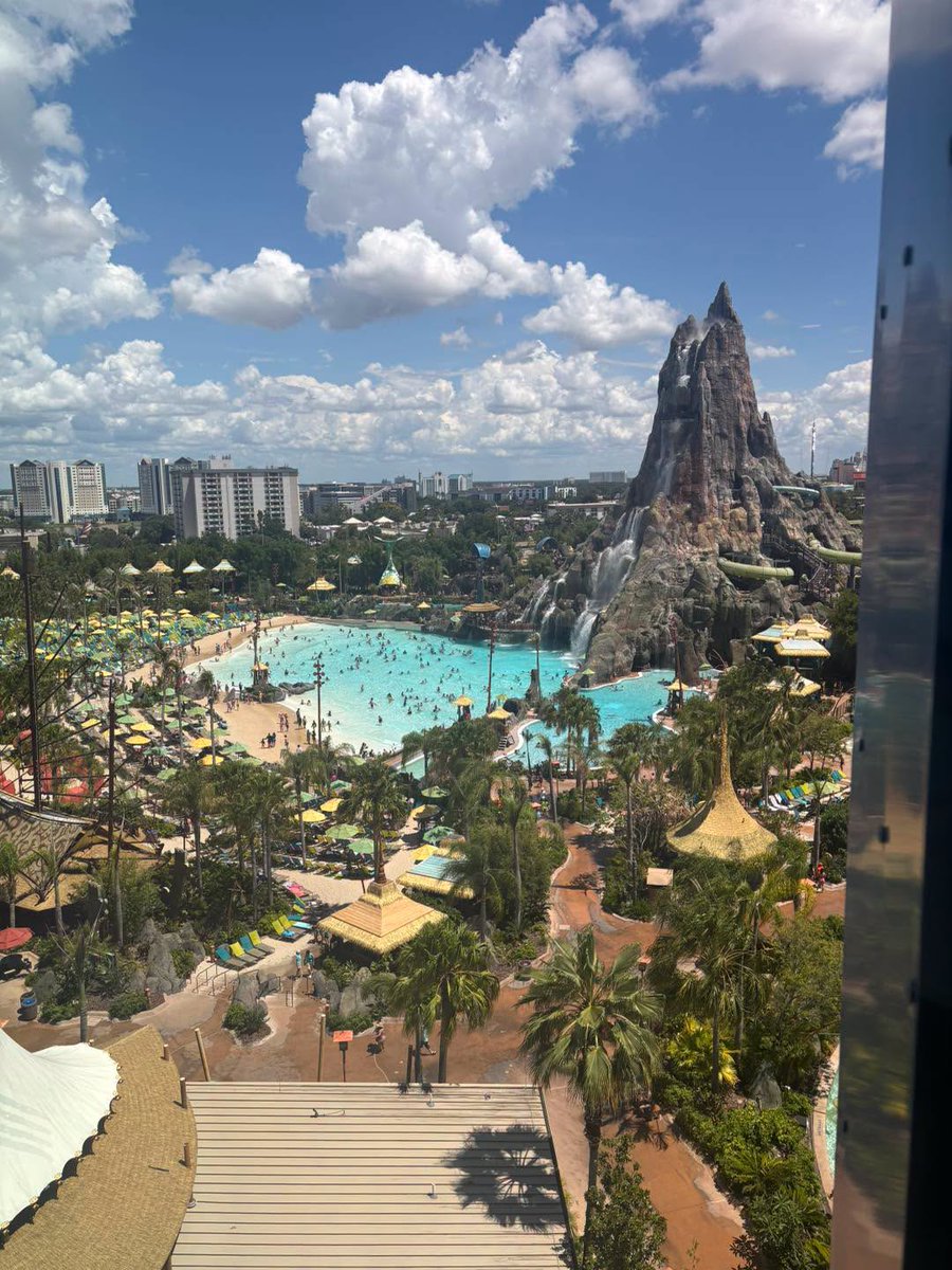 TrinitySqGH's tweet photo. The best thing about using a local travel agent like
@DawsonSanderson at Trinity Square in Gateshead to plan and book? Real people like Laura who know you and your favourite destinations like Orlando Florida inside out. Pop anytime in for a chat and their latest deals. https://t.co/g0VJW6jPrd