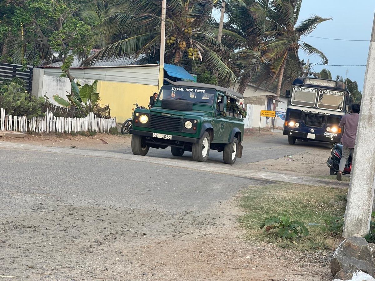 TamilGuardian's tweet photo. 🚨 Sri Lanka moves Negombo prisoners to North-East after 26 killed in riot

Sri Lankan authorities transferred more than 100 inmates from Negombo Prison to prison facilities in Jaffna and Batticaloa on Tuesday under heavy security, following deadly violence at the Negombo facility that killed at least 26 people and injured more than 100.

The emergency transfers come after two days of clashes inside Negombo Prison, one of the deadliest prison incidents in Sri Lanka in recent years.
