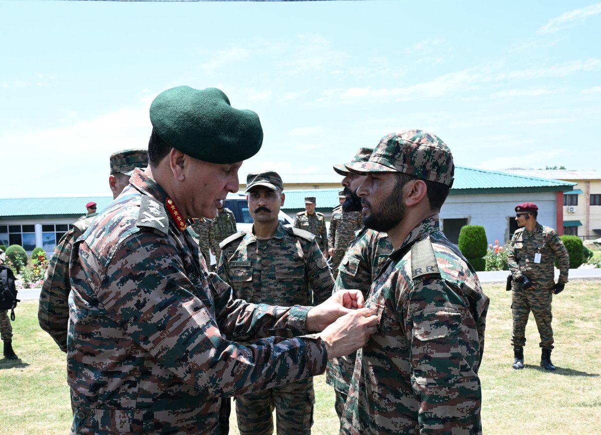adgpi's tweet photo. #GeneralDhirajSeth, #COAS visited HQ @ChinarcorpsIA and its formations to review the prevailing security situation, operational preparedness and combat readiness along the Line of Control and in the hinterland.

The #COAS was briefed on the operational deployments, counter-terrorism operations, inter-agency synergy, evolving operational dynamics and security arrangements for the ongoing Shri Amarnath Yatra. He also reviewed the initiatives towards #TechAbsorption, capability enhancement and integrated combat readiness across the full spectrum of operations.

During the visit, the #COAS commended all ranks for their exceptional professionalism and steadfast commitment under challenging conditions and appreciated their relentless efforts in maintaining peace and stability.

#IndianArmy
@NorthernComd_IA