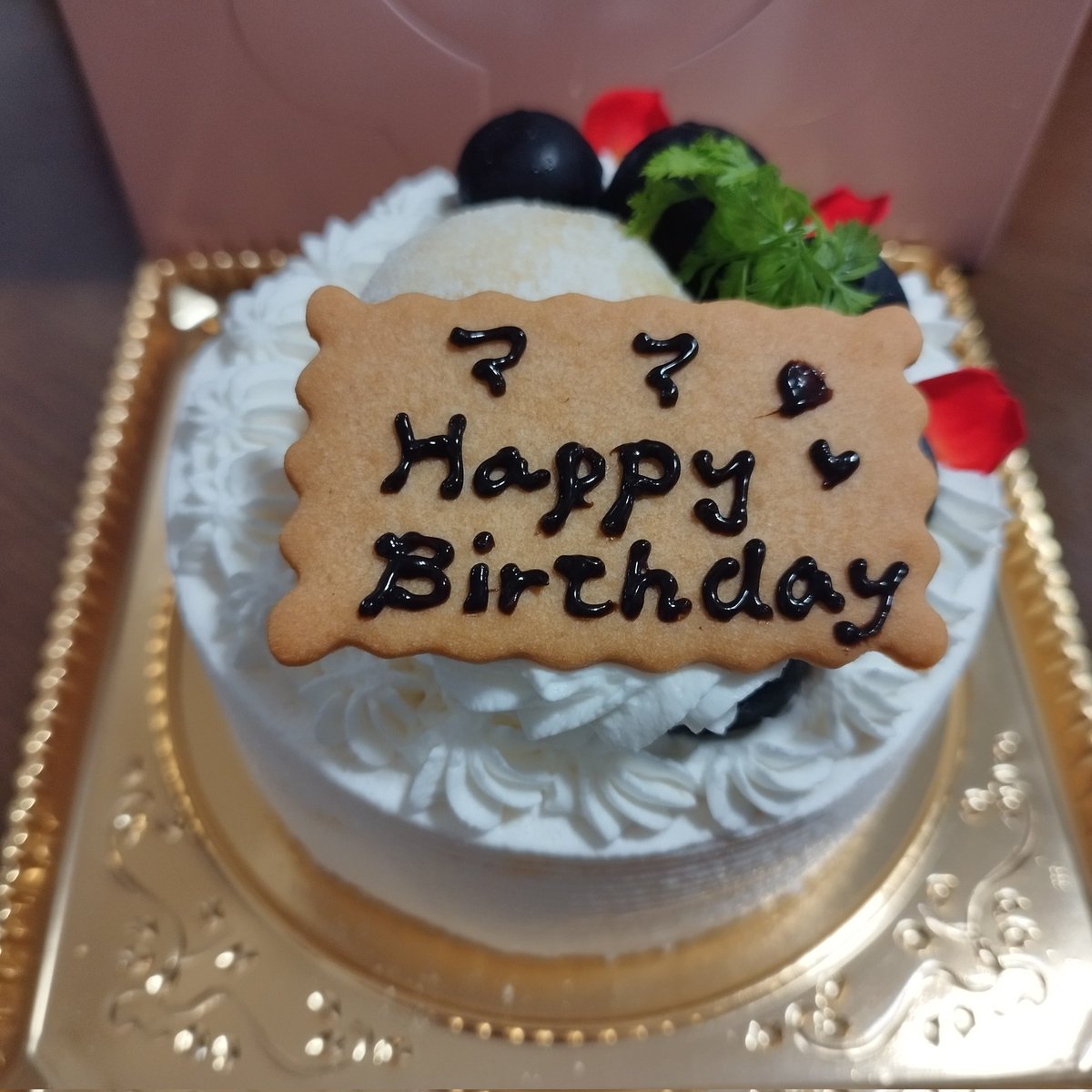 saaya358's tweet photo. 朱琴ちゃん、私ハピバ🎶
もう嬉しくない年齢だけど、家族が祝ってくれて幸せ😌💖 
ラインやDMのバースデーメッセージありがとうございます🩷
ハッピーバースデーの歌を歌えるくらい娘は成長しました！笑
育児とハロオタ両立頑張ります！
これからも家族共々よろしくお願い致します😌💕 https://t.co/dJfgrPpURD