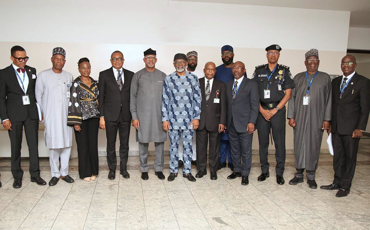 Ahmad_Gogel's tweet photo. President Bola Tinubu has inaugurated the Presidential Committee on the National Policing Bill to draft the legal framework for implementing state police across Nigeria.

Represented by Chief of Staff Femi Gbajabiamila, the President said the bill will define operational standards, state eligibility, federal-state coordination, human rights safeguards, funding mechanisms, and accountability measures.

The move follows the National Assembly’s approval of the 2026 constitutional amendment establishing a dual policing system—Federal Police and State Police.

The Nigeria Governors’ Forum pledged support for the initiative, while the Attorney-General, Lateef Fagbemi, and the Nigerian Bar Association President, Afam Osigwe, backed the reform, stressing the need for strong legal safeguards to prevent abuse and protect citizens’ rights.
