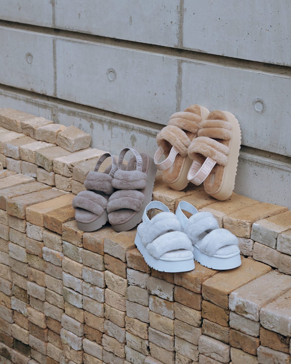 UGGJapan's tweet photo. UGG® Tokyo Flagship Storeのオープン3周年を記念して、新作フラッフサンダル「Oh Fluffita Cross Strap」＆「Disco Strap Slide」を、7月10日(金)～7月21日(火)まで #UGG原宿 限定で先行発売決定🎉

公式サイトおよび取扱い店舗では、7月22日(水)より一般発売開始予定。

https://t.co/he9dQkwuJW https://t.co/FkmzMdebaS