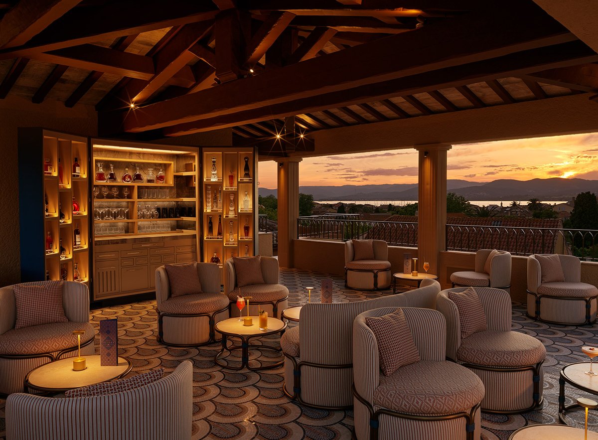 iSaloniofficial's tweet photo. Design is transforming hotels into increasingly identitarian places capable of making personalization and attention to detail tangible. Here’s a selction of hotels that make exceptional locations into memorable experiences.

More here: https://t.co/fy1LJuA1Jh

#SalonedelMobile https://t.co/xAV7cEsxG9