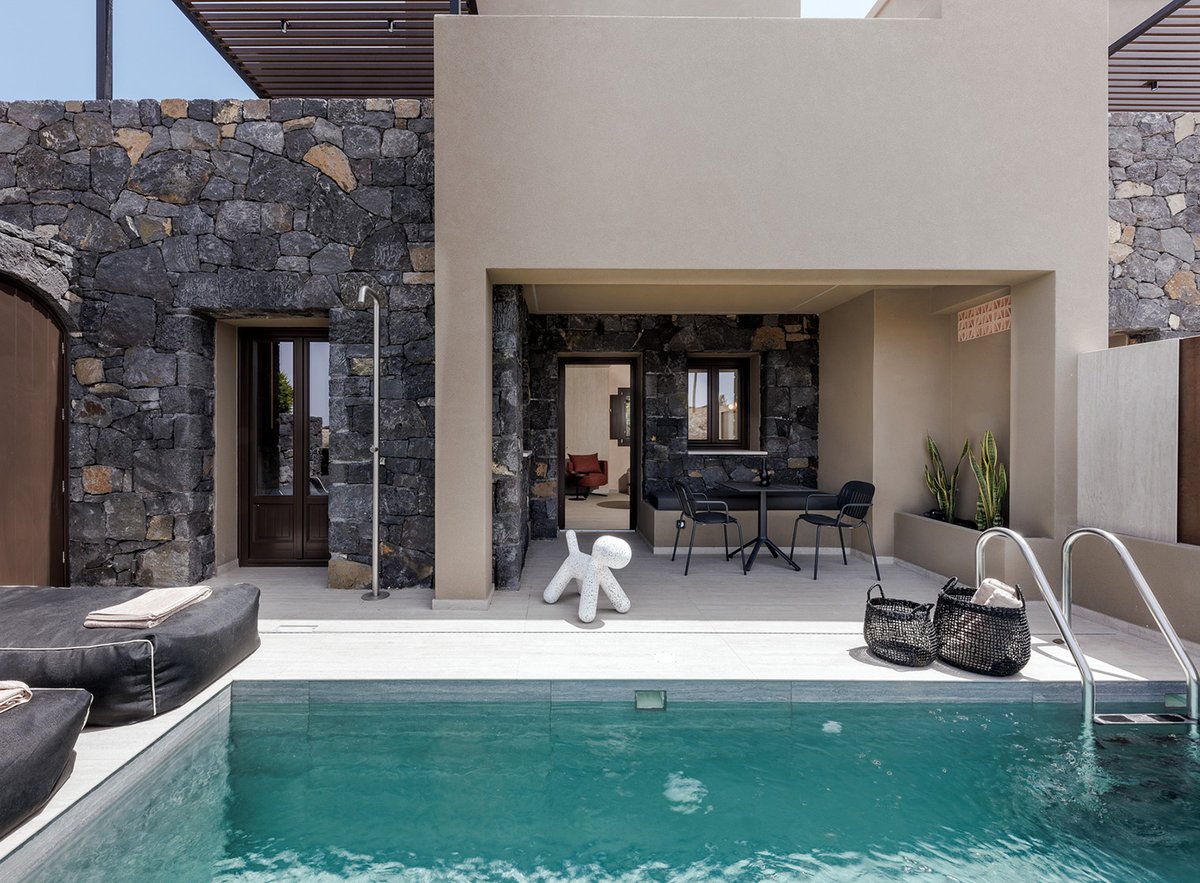 iSaloniofficial's tweet photo. Design is transforming hotels into increasingly identitarian places capable of making personalization and attention to detail tangible. Here’s a selction of hotels that make exceptional locations into memorable experiences.

More here: https://t.co/fy1LJuA1Jh

#SalonedelMobile https://t.co/xAV7cEsxG9