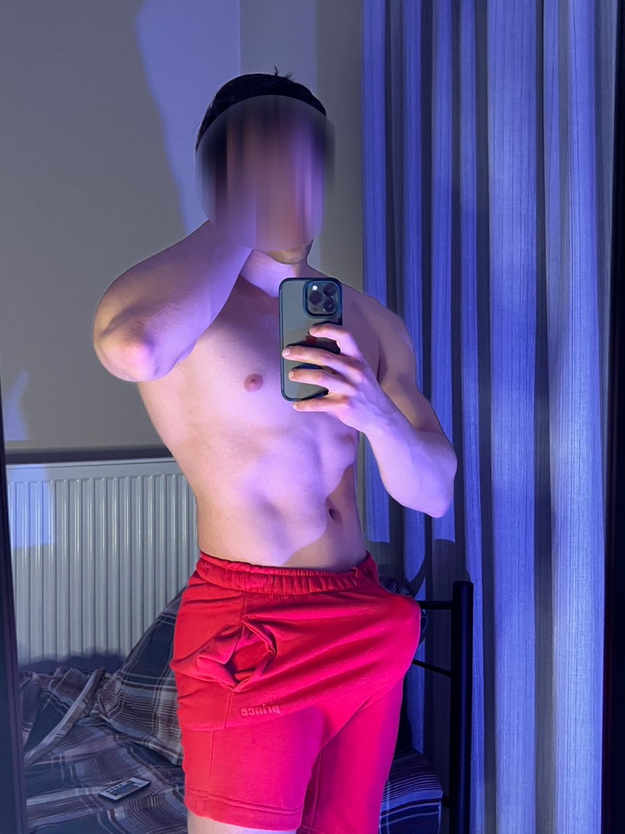 williamshreddz's tweet photo. Check the comments if you want to jrkkkk off😈 https://t.co/LmhfUshCHG