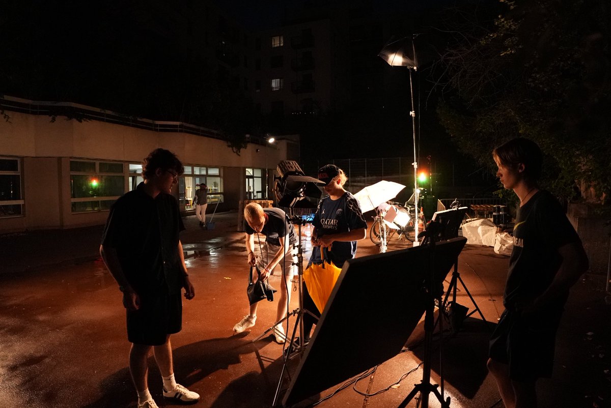 DBIMA_EU's tweet photo. Fake rain. Real passion. 🎬 Coming soon. Stay locked in.

@dbima_france

Film: “SHE CAN’T IGNORE ” 
Director: @akash.10._ , @nandasabiino
Batch: ELITE 2026 https://t.co/xY8mp6xOrE