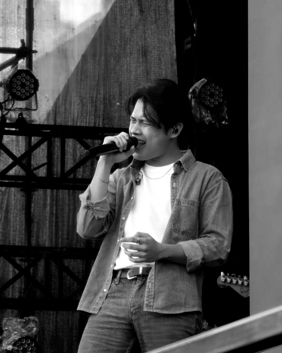 bchrna's tweet photo. — masih edisi rony di bigufest https://t.co/qxJ8z5Jz01