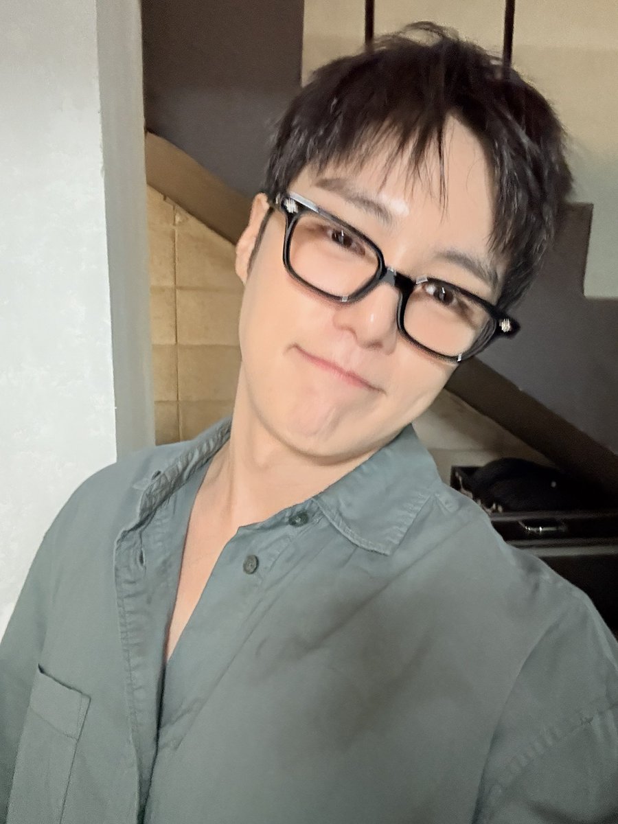 go5rang's tweet photo. 가나디 꼬리 흔들리는 거 보이는 거 같은데 https://t.co/8mF1BmeNhC