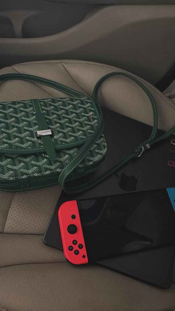 OderaTAC's tweet photo. Long errands day all day today listening to nothing else but unreleased Minz music! https://t.co/bg8HesNlAb
