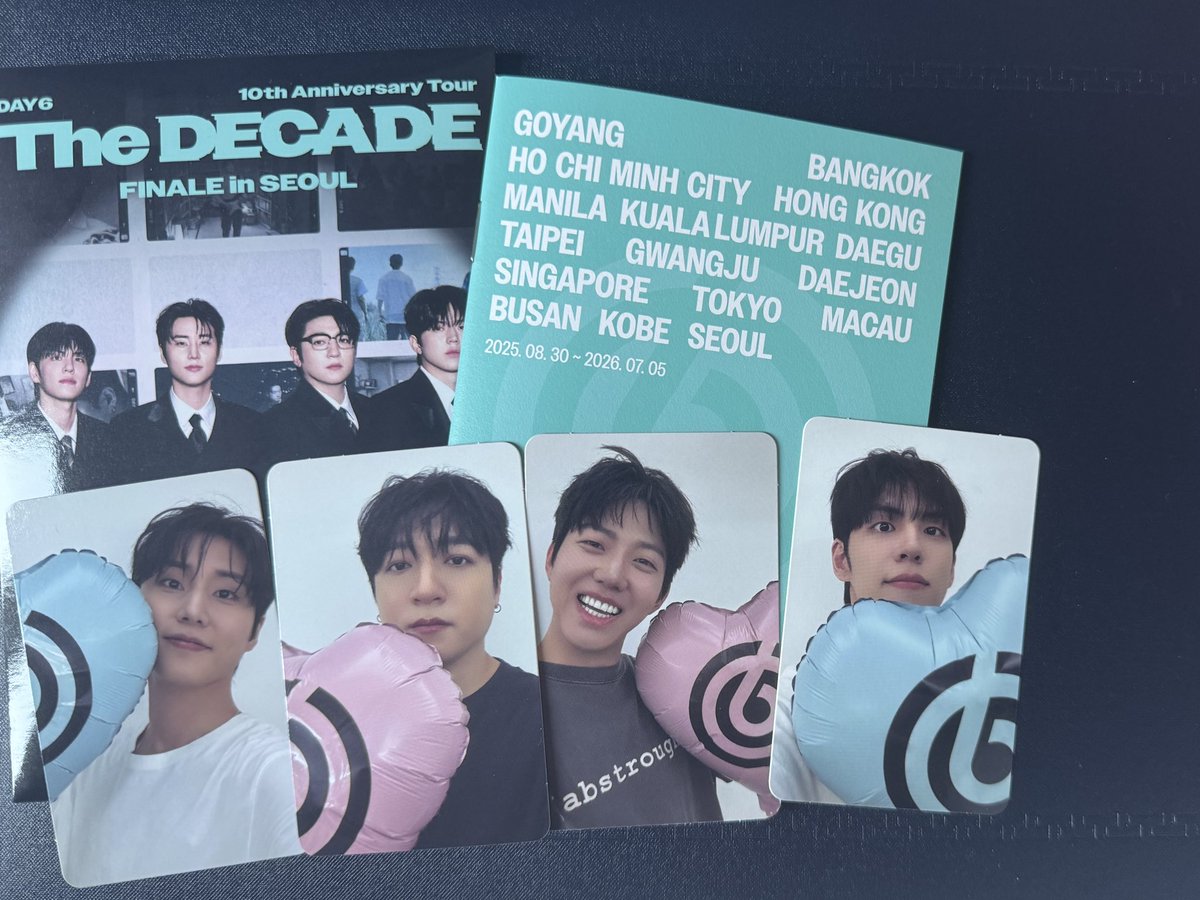 iamokaygoodbye's tweet photo. Please, buy my mamamoo and day6 concert pcs. I love them deeply but I don’t collect them🫶 https://t.co/1kkmi7GSsF
