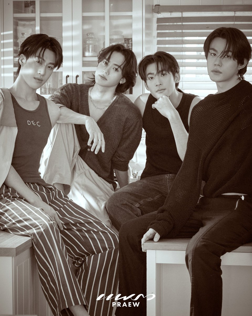 Praewdaily's tweet photo. #PraewFavorXMySecretBoyfriends ระวังตกหลุมรัก ❤️‍🔥 แฟชั่นเซ็ตพิเศษจาก 'จูเนียร์ - ฟลุ๊คจ์ – ไม้เอก - โบนัส' จาก iQIYI Original ‘My Secret Boyfriends แฟนลับ ครับผม’ ที่มาครบทุกลุคทั้ง หล่อ เท่ น่ารัก จนใจละลาย 🫠

🔗 https://t.co/FJbCRc7QkR

#PraewFavor #MySecretBoyfriends #แฟนลับครับผม #iQIYIOriginal #Praewmag