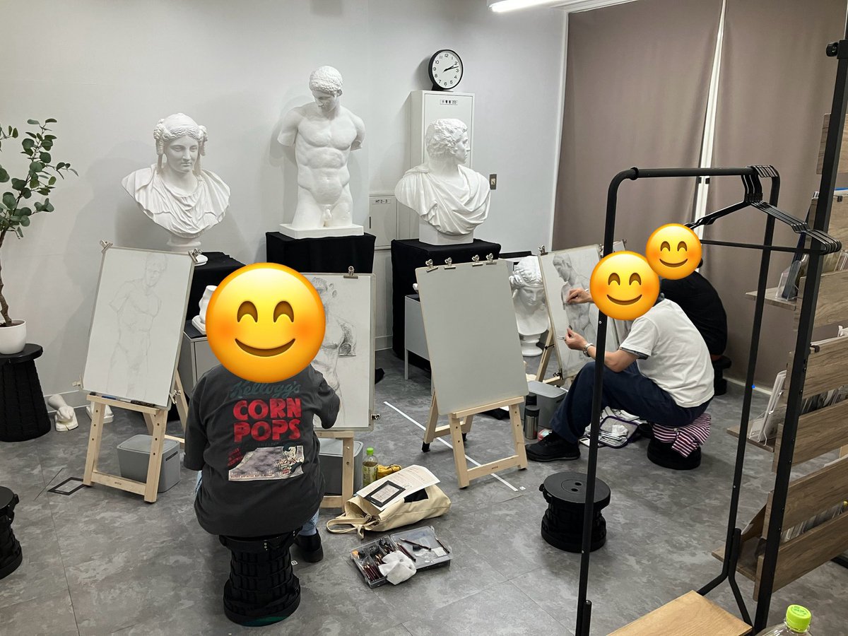 OpenEasel24's tweet photo. 石膏デッサンの自主練ならオープンイーゼル✨ https://t.co/BFjRK4Trcz