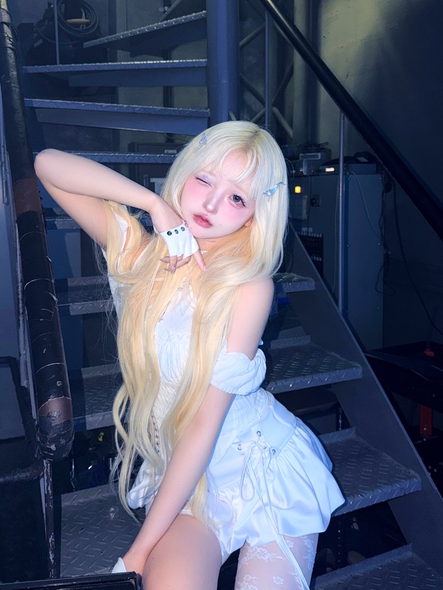 6ten_28's tweet photo. 最終未来少女新曲   『Signal Re:lation』🪐

テーマは【ルックバックタイム】

私たちらしい新曲です  とっても、中毒❤︎

🎧https://t.co/1d6jCoF21J
 
 #シグナレーション でポストして💌ᩚ https://t.co/gDNenMG7Xi