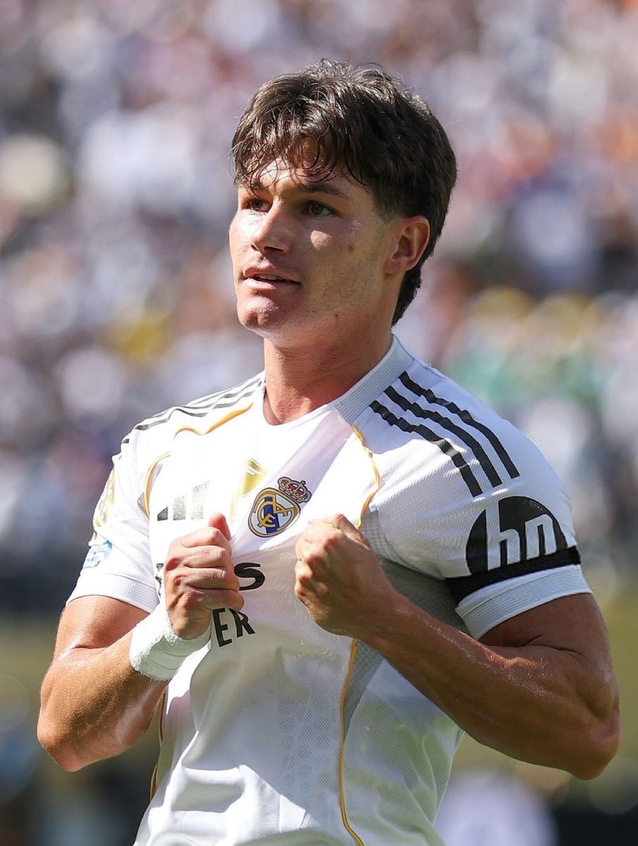 MadridXtra's tweet photo. 🚨 CONFIRMED: Fran García is set to LEAVE Real Madrid.

Cucurella will be the STARTER LB, Carreras the backup. @FabrizioRomano https://t.co/m13EtbURS0