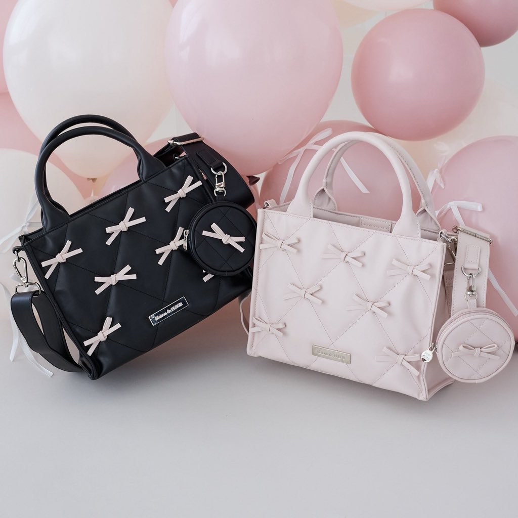 りぼん様の専用ページです！ 🎀Ribbon Ribbon🎀 ブランドアイコンのリボンをたっぷり散りばめた