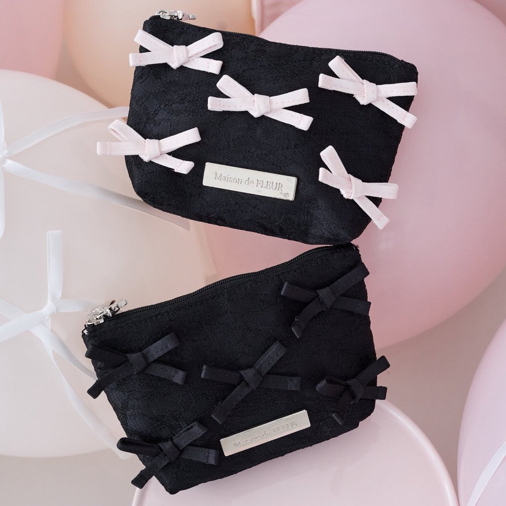 🎀Ribbon Ribbon🎀 ブランドアイコンのリボンをたっぷり散りばめた