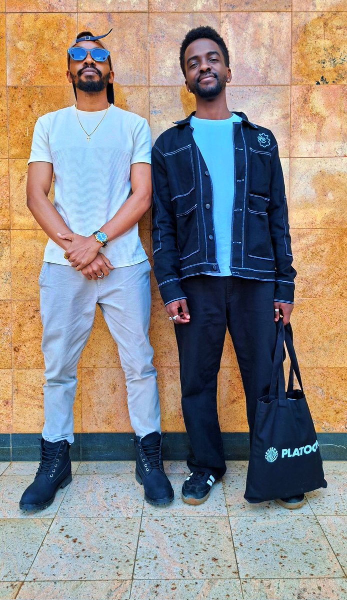 HomeboyzRadio's tweet photo. Jam Session was litπ₯π₯Andy Young catching up vibe with Maali . Nothing but good vibes. π₯πΆ
#thejamsession #andyyoung #maali https://t.co/nZKDcsRr7g