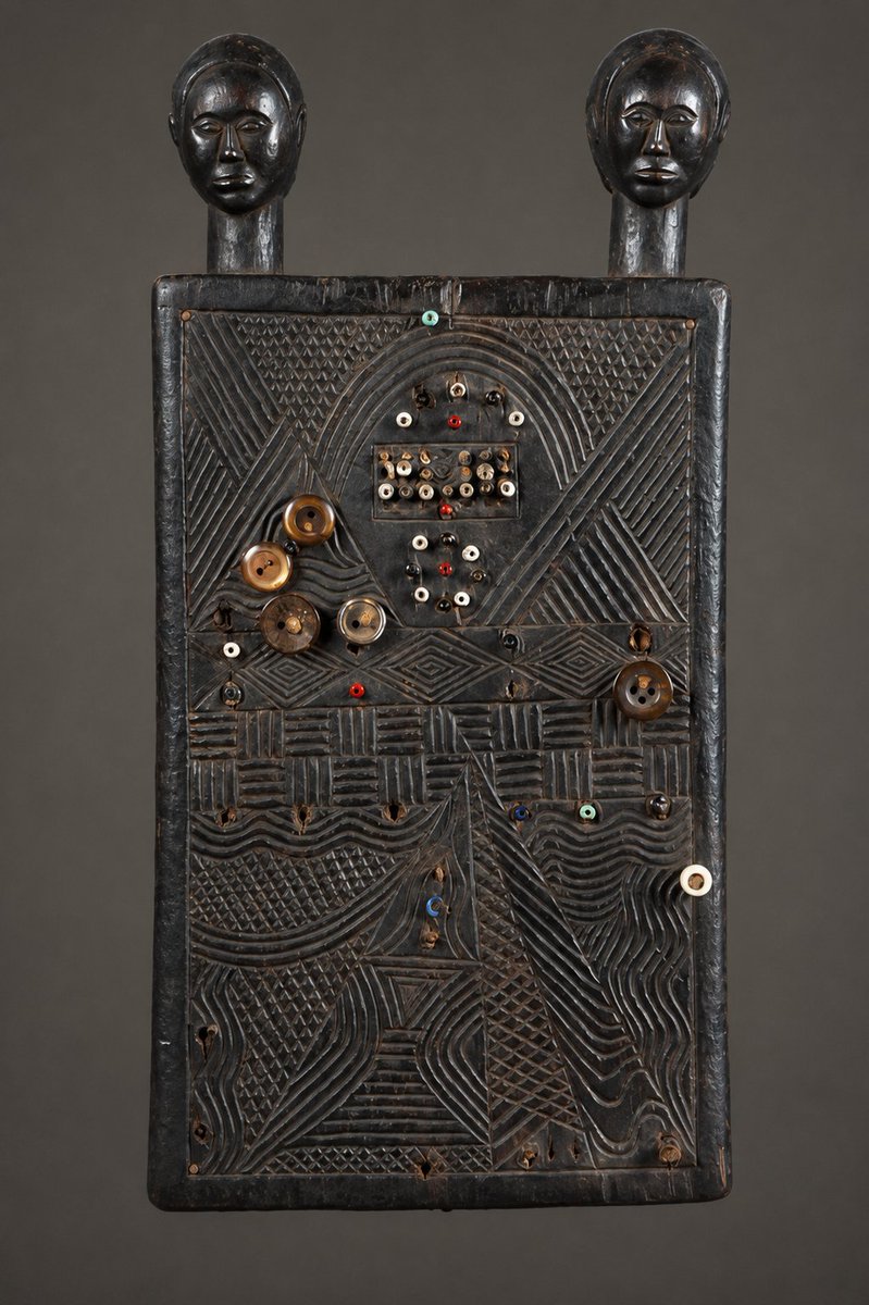 WISKIMMUSIC's tweet photo. Lukasa Memory Board used to store information, Congo 🇨🇩 https://t.co/fVPJsvaeMt