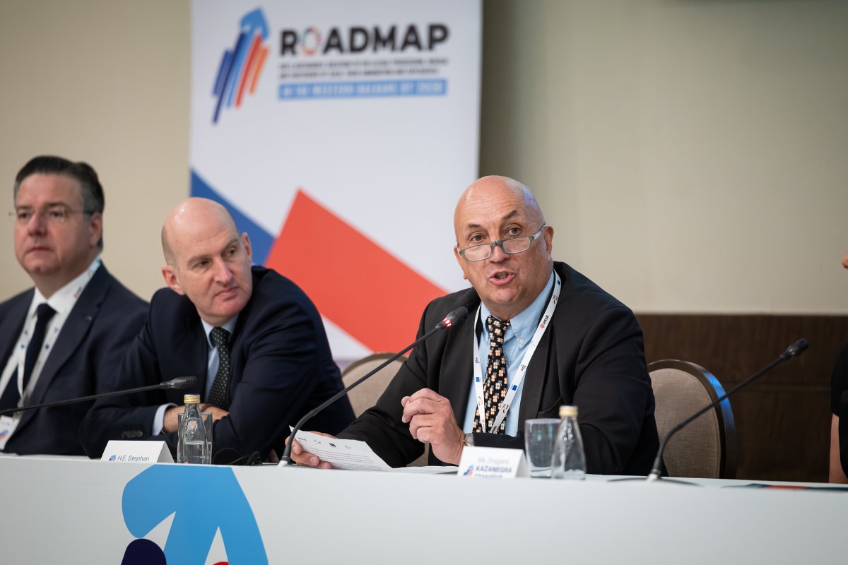 UNDP_SEESAC's tweet photo. 15th WB Roadmap Coordination Meeting has started in Podgorica, supported by🇪🇺🇩🇪🇫🇷

Progress of #Roadmap2030 reviewed on:

👉Legislation harmonisation
👉Criminal justice response
👉Countering firearms trafficking
🔑Advancing shared goals for effective SALW control.

#SaferRegion https://t.co/z8Q1llGc4C