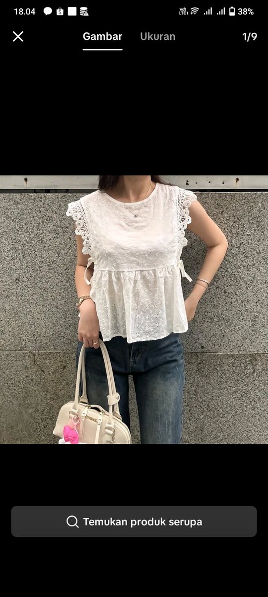 3r1nn4's tweet photo. ada inner kek gini ga ya? new/pl gpp
tawarin jg inner yg lain, tanktop/yg jadul skip dlu https://t.co/TaA5yEQR7K