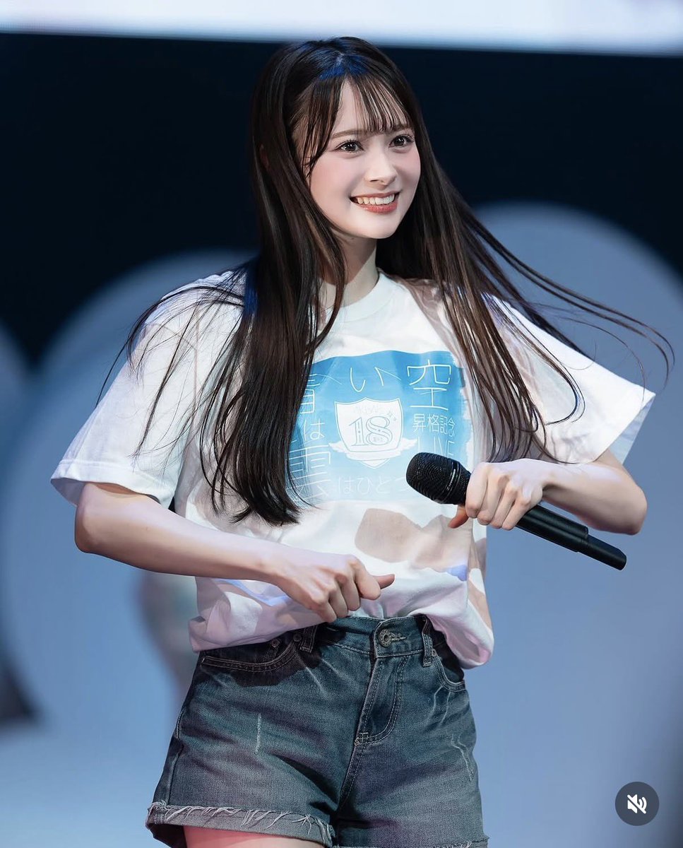 ago_kaicho's tweet photo. は？もぅ橋本環奈やん。この髪の長さでこの艶髪は異常。顔も異常（可愛すぎ）。どう見ても実写版お嬢様。 https://t.co/IF9E41v0z9