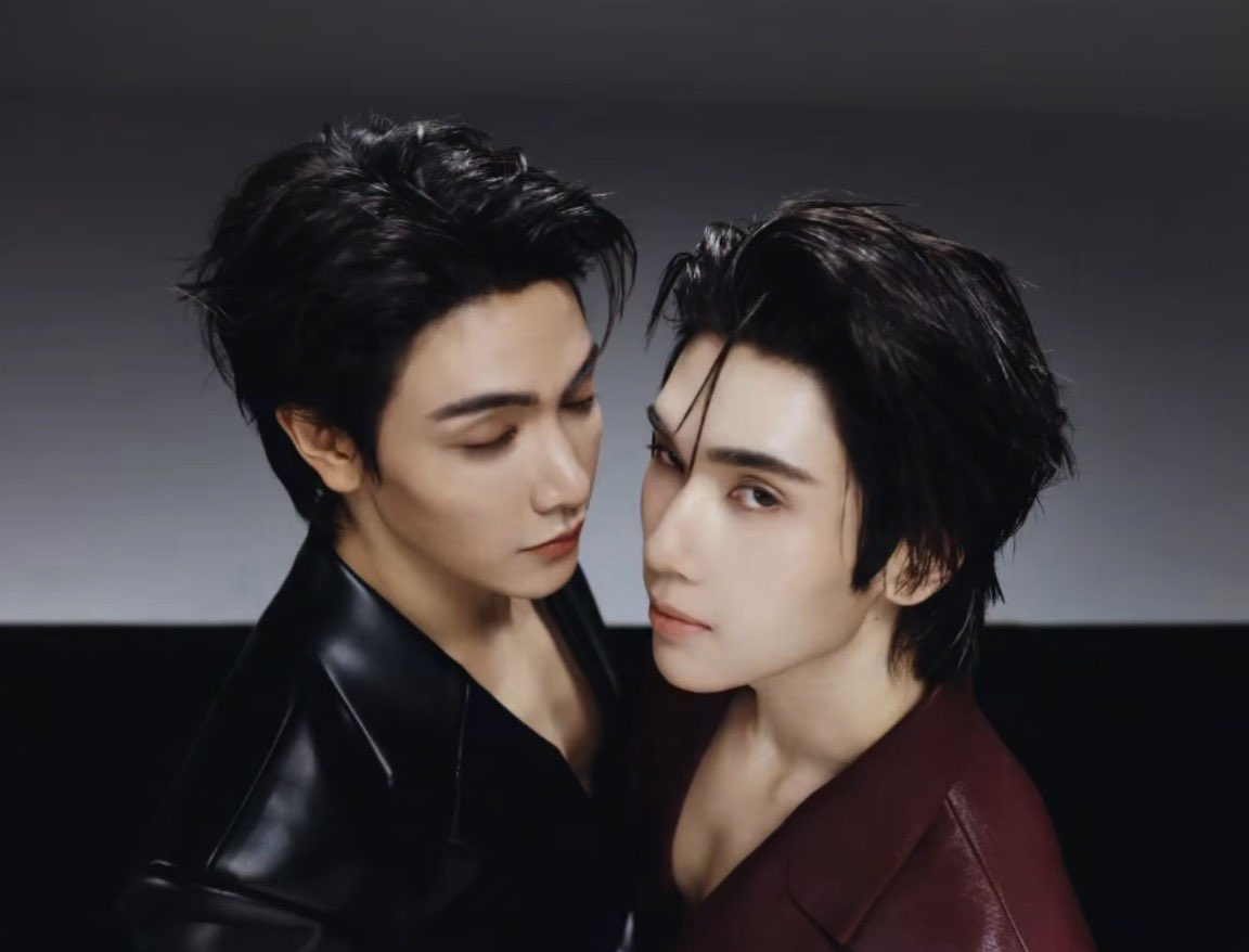 boobeiboi_'s tweet photo. ห้ะ ใจยิ่งห้ามยิ่งหวั่นไหว ทำไมต้องเป็นแบบนั้น อยากลบความผูกพัน ที่ฉันนั้นมีต่อเธอ ยิ่งเจ็บยิ่งรักไม่เข้าใจ ยิ่งเกลียดเท่าไรก็ยิ่งเจอ ทำไมต้องรักเธอ ได้แต่ถามใจ ทำไมนะทำไม https://t.co/hJs0pBBRCw