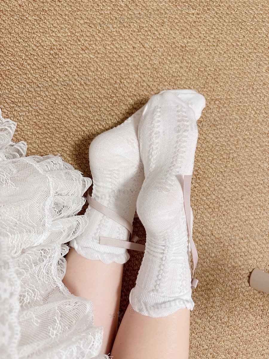 xinn111owo's tweet photo. 欣赏袜袜 https://t.co/zlMN37El5r