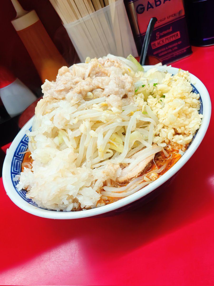 iacorporation's tweet photo. コマンド
▷らーめんじろうなかやまえきまえてん

どうぐ
▷しゃくねつらーめんふぁいやーふぁいやー

そうび
▷なまたまご ミスターオクラ

じゅもん
▷にんにく やさい あぶら https://t.co/XkKidkRfLu