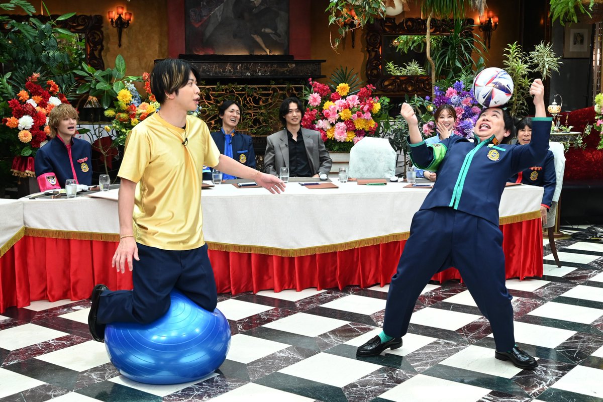oricon's tweet photo. 📺今夜の『ぐるナイ』
⠀
「ゴチ」前回最下位の山﨑賢人、リベンジ参戦
⠀
ドラマ『トドメの接吻』で共演
“兄弟”佐野勇斗との関係を語る
https://t.co/qP0o1cUl9R
⠀
岡村隆史、増田貴久、せいや、白石麻衣
佐野勇斗、倉科カナ
⠀
#ぐるナイ https://t.co/XVoqHDAjrR