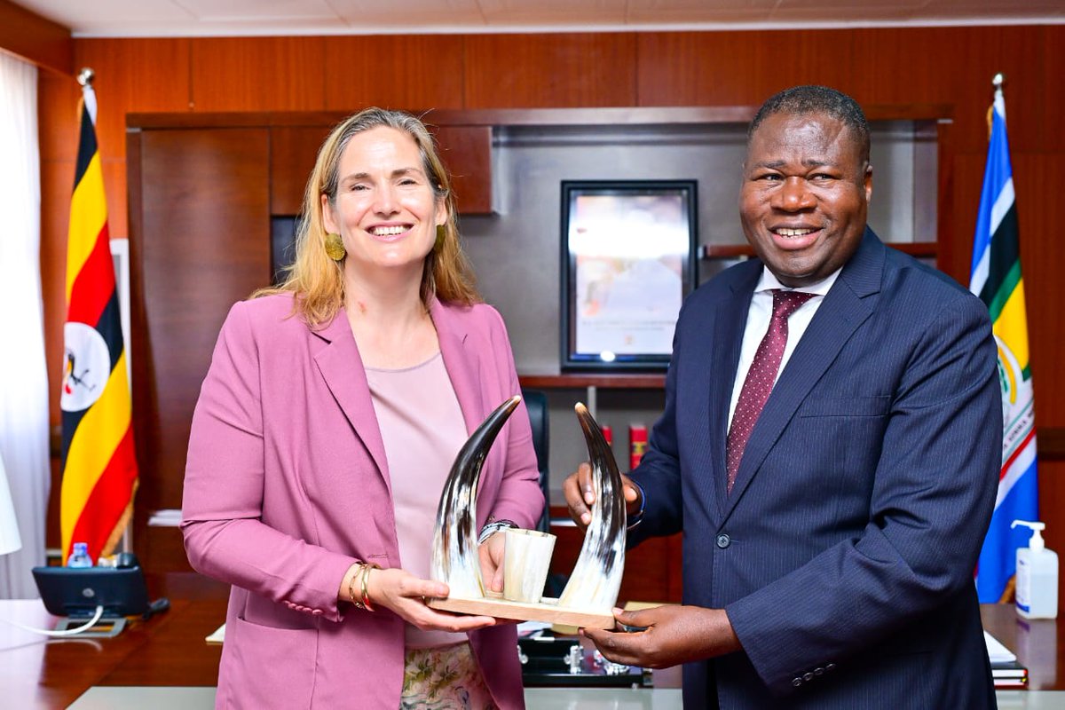 Parliament_Ug's tweet photo. Speaker @ObothOboth has today met with the outgoing Ambassador of the Kingdom of the Netherlands to Uganda, H.E. Frederieke Quispel, who has concluded her tour of duty.

During the farewell courtesy call meeting in the Speaker's office, Oboth expressed deep gratitude to Ambassador Quispel for her exceptional contributions to Uganda's development sectors during her tenure. He commended her dedicated efforts in cementing the long-standing bilateral relationship between the two countries.

The Speaker requested her to always keep Uganda close to her heart and remain a lifelong friend to the country.

Dag-dag, H.E. Frederieke Quispel.
