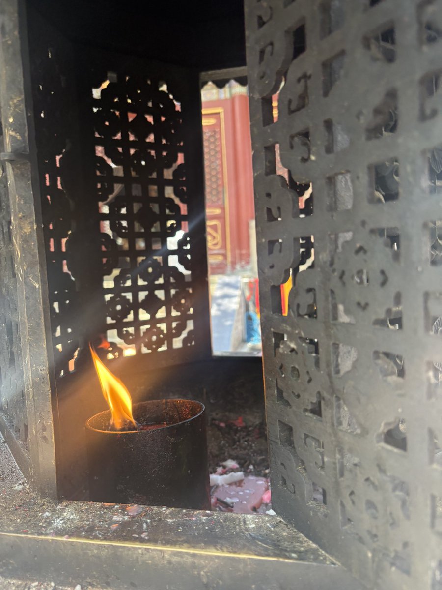 Rachelflw's tweet photo. 今天去了潭柘寺 一直在跪跪跪 但愿心诚则灵 https://t.co/ZASpfySW8s