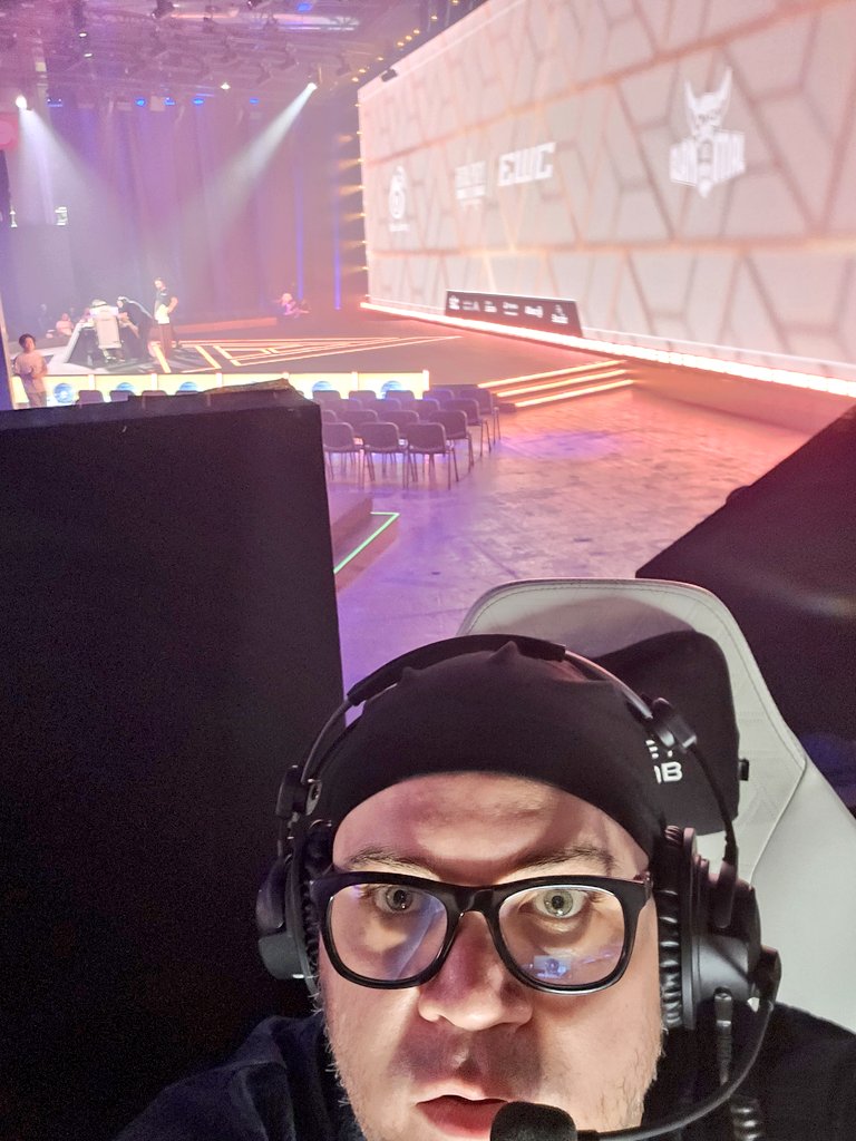mrquarate's tweet photo. On est sur place à l'EWC2026 Paris pour le co-stream FR de Fatal Fury COTW ! Venez là !

💪https://t.co/7nJLxl60eR https://t.co/XGLNHgUBPj