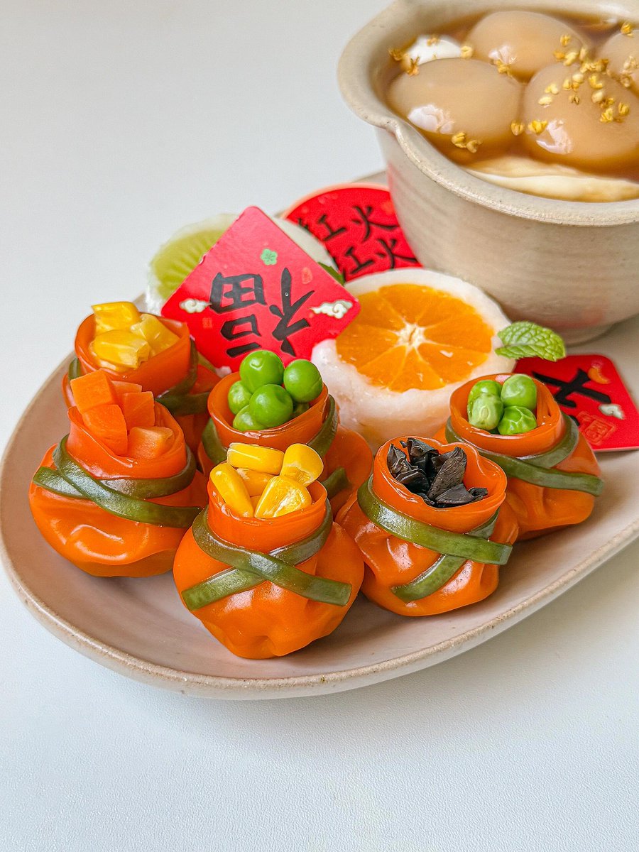 Alkavar's tweet photo. Happy Lunar New Year! May your year of the Dragon bring you roaring success, warm moments and lots of yummy dumplings. https://t.co/YRogIjTtOu