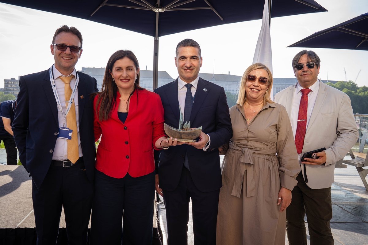 maritimeCyprus's tweet photo. IMO Headquarters 🇬🇧
The Shipping Deputy Minister, Ms. @HadjimanoliM, attended the Cyprus Reception yesterday, organized by the Shipping Deputy Ministry at the @IMOHQ, on the sidelines of the 137th Session of the IMO Council.
@Cy_UkMaritime @CyprusInUK https://t.co/GDsylCysD2