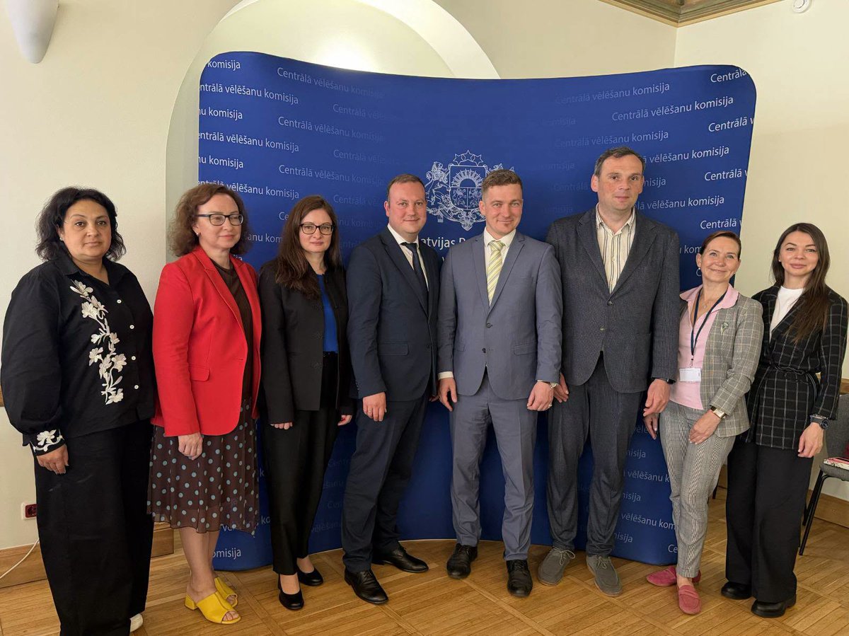 centralelectcom's tweet photo. 🇺🇦🇸🇰🇱🇻 Vitalii Plukar, Deputy Chairperson of the Commission; Olena Gataullina, Secretary of the Commission; and representatives of the Commission’s Secretariat undertook a consultative visit to Slovakia and Latvia.
🧵1/8 https://t.co/Tvw7zD4JxO