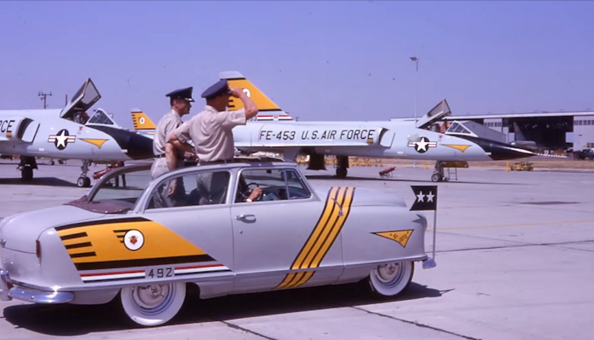 ol_sgt's tweet photo. Hi @iowahawkblog 
For your next #DavesCarIDService I saw this little image and had to know, what is the two star General riding around in? https://t.co/mToVFRtjHP